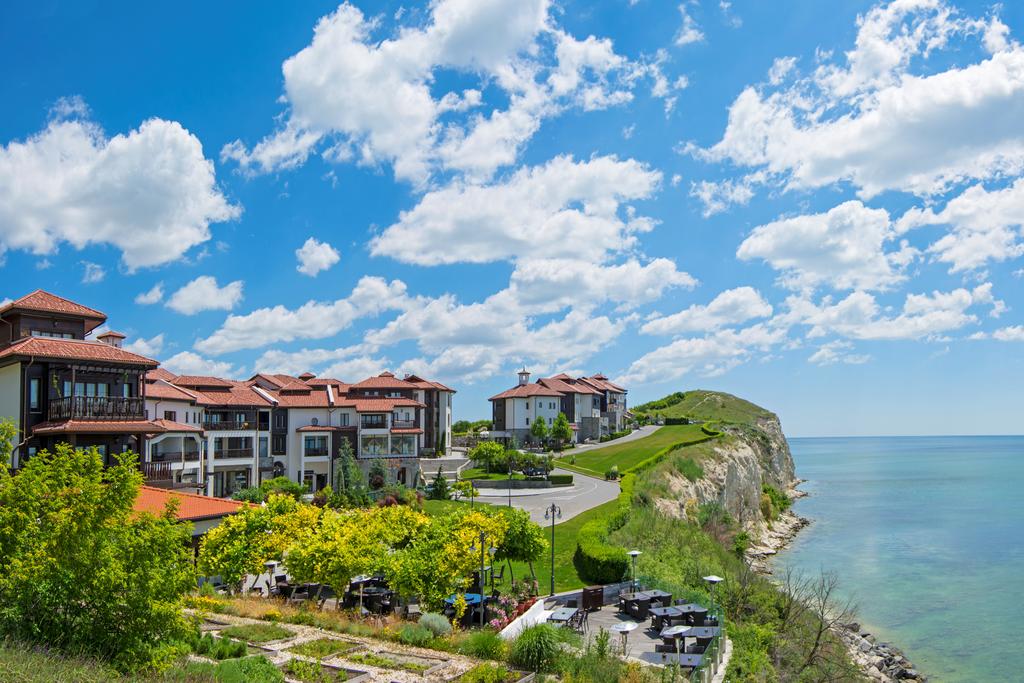 Thracian Cliffs