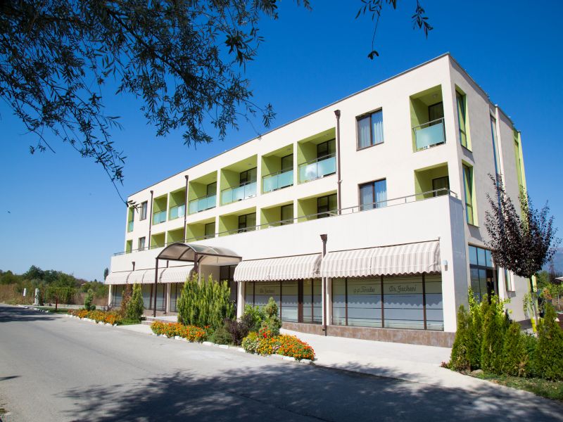 КЛИНИКА Д-Р ГЕЧЕВИ, Павел Баня