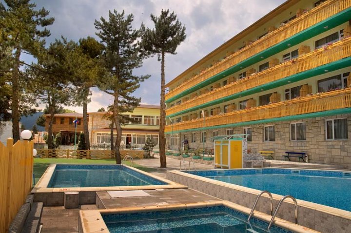 АУРА, Велинград 