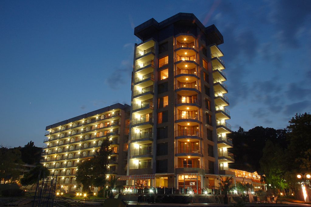 Хотел КАЛИАКРА, Албена / BulTravel - Агент Експре