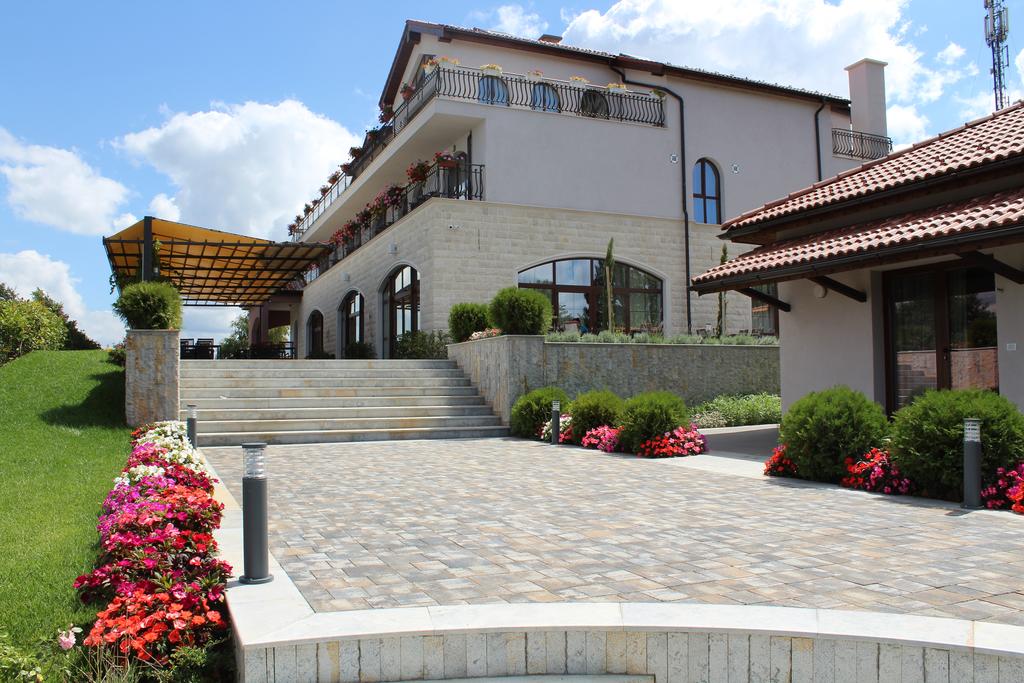 ЗААРА ЕСТЕЙТ, с.Главан