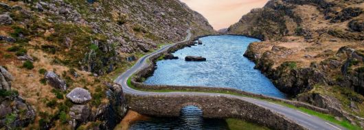 ИРЛАНДИЯ – 40 НЮАНСА ЗЕЛЕНО