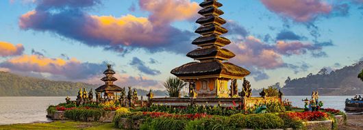 БАЛИ – ОСТРОВЪТ НА 1000 ХРАМА