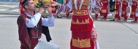 Цветница в Ловеч, пещерата Проходна и Геопарк „Искър- Панега“