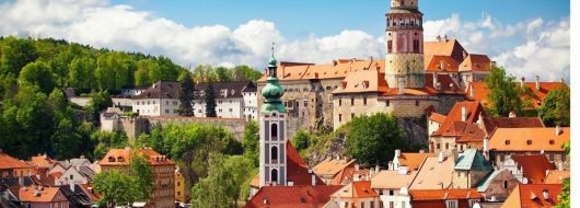 Прага - златният град, със самолет и обслужване на български език!