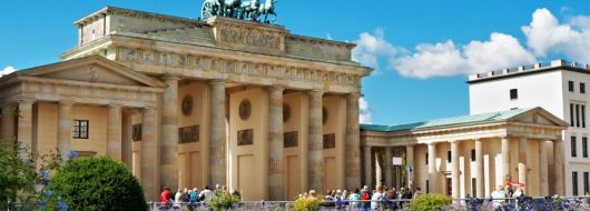 Екскурзия в ЧЕХИЯ и ГЕРМАНИЯ - Прага  и Берлин - със самолет и обслужване на български език!