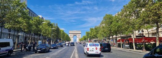 Париж - романтиката, стила и изяществото на една световна столица!