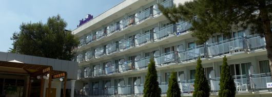 Почивка в хотел МАГНОЛИЯ 3*, АЛБЕНА - МАГНОЛИЯ ГАРДЪН ***