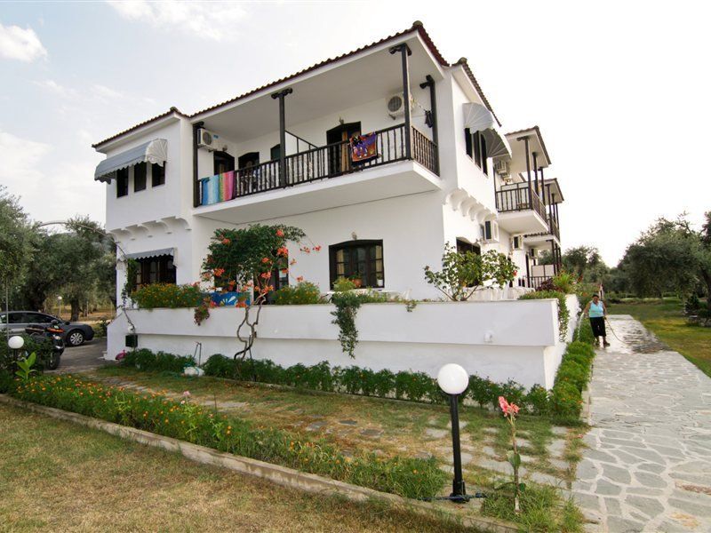 Nefeli Hotel