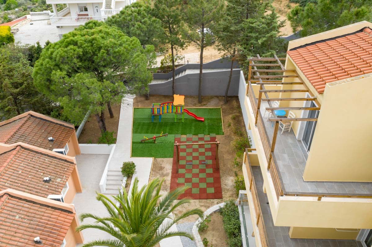 Zoe Hotel